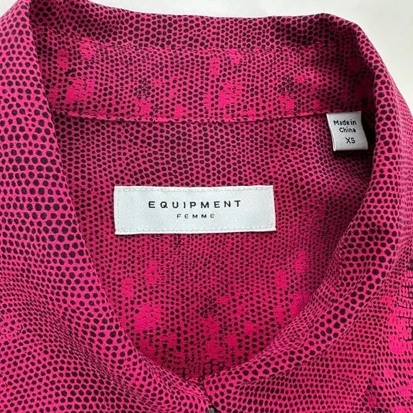 EQUIPMENT Femme Pink Black Snake Print Silk Button Up Shirt Size XS Long Sleeves - Picture 6 of 16